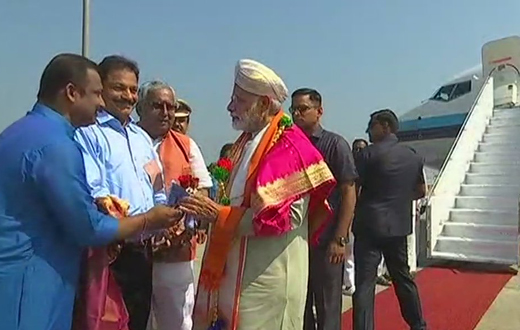 Modi arrives in Mangaluru